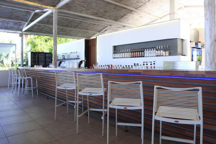 Lounge 134 of 191