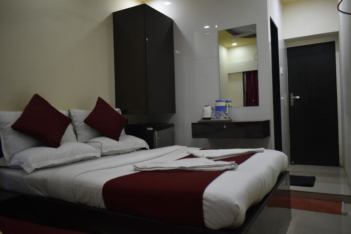 Room 15 of 47