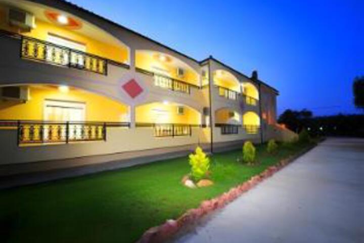 Hotel 5 of 9