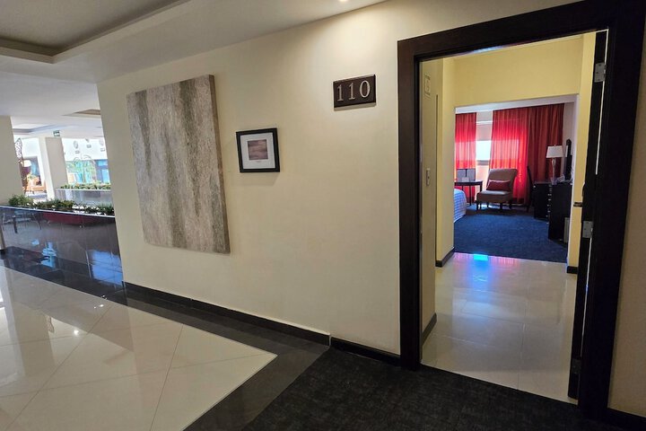 Room 36 of 74