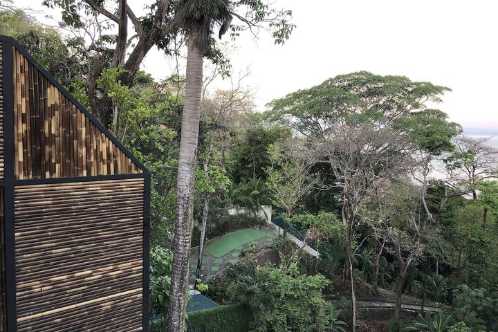 Hotel 92 of 114