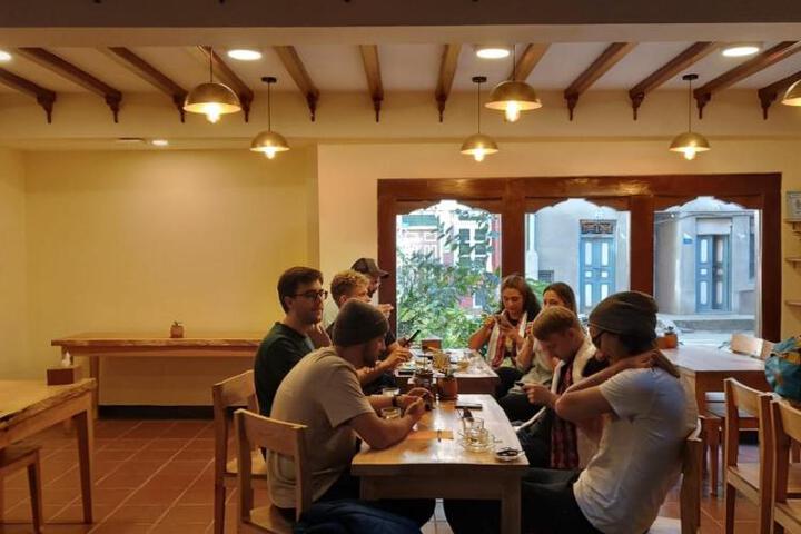 Dining 19 of 23