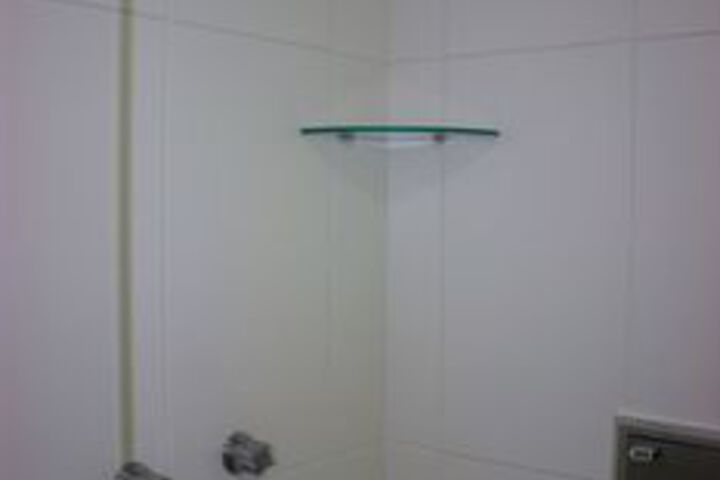 Room 4 of 24