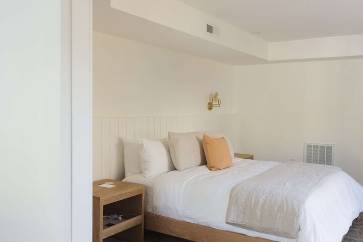 Room 17 of 30