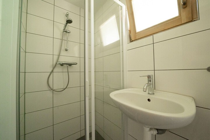 Room 14 of 40