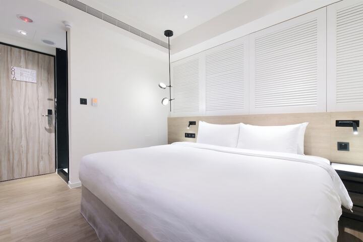 Room 20 of 67