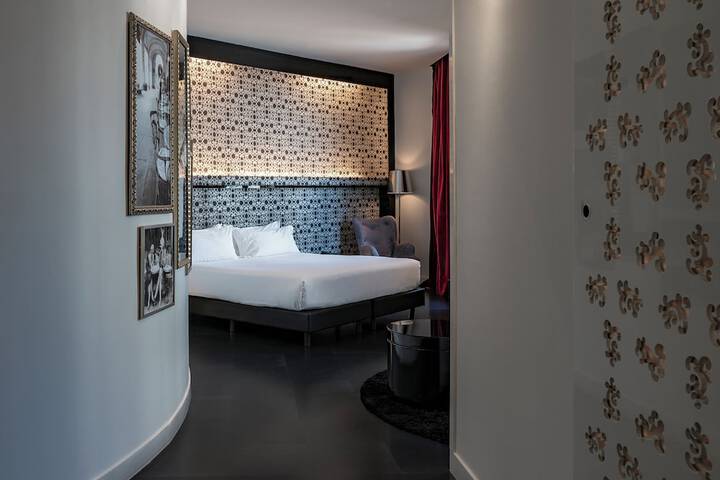Room 14 of 52