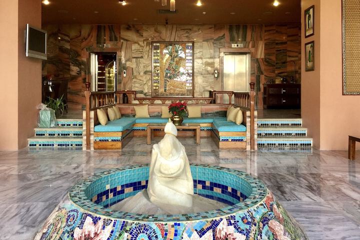 Hotel Interior 7 of 147