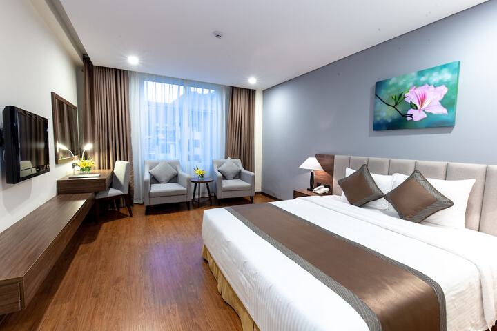 Room 4 of 134