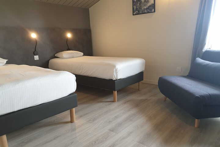 Room 5 of 50