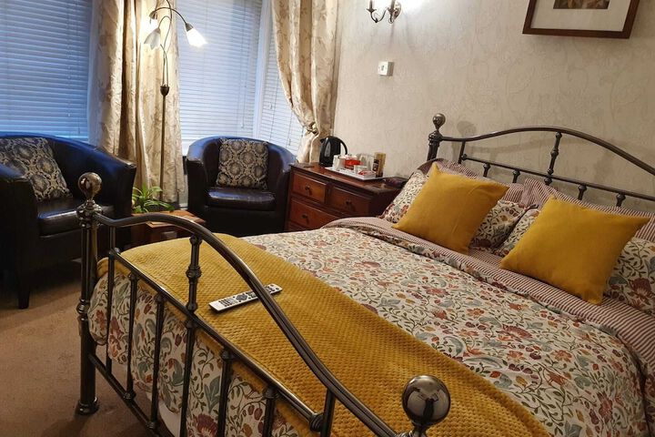 Room 10 of 46