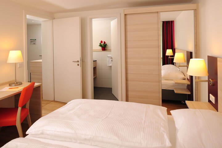 Room 7 of 54