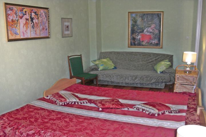Room 14 of 52
