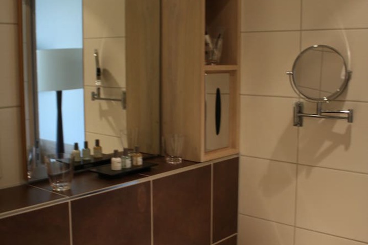 Clean Restrooms