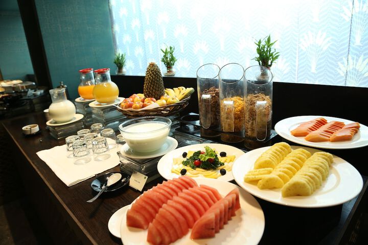 Breakfast buffet