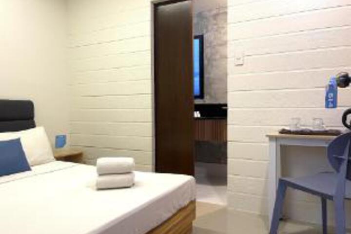 Room 15 of 24