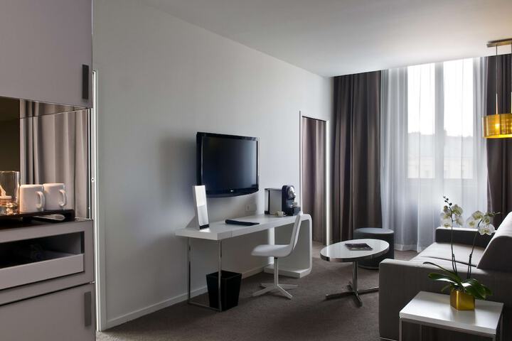 Room 19 of 69