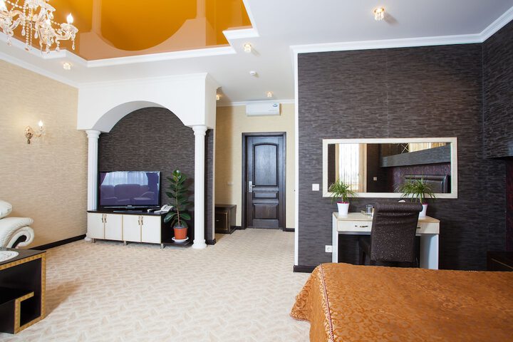 Room 14 of 49