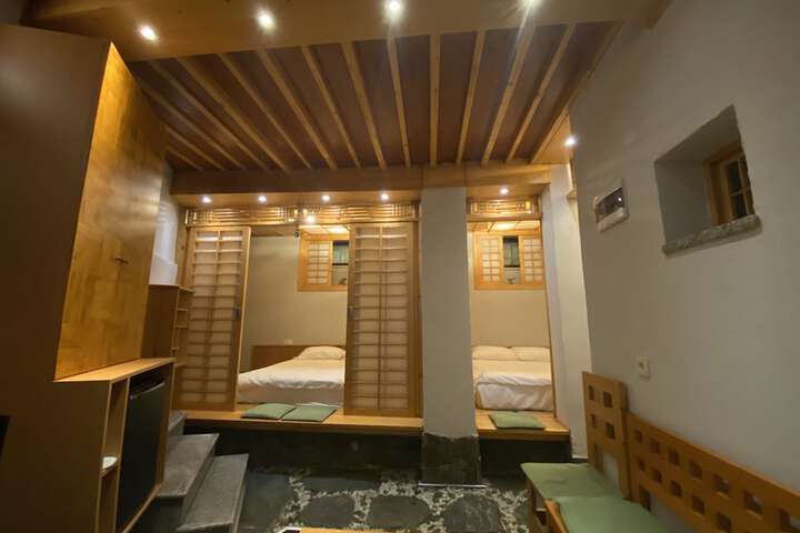 Room 22 of 105
