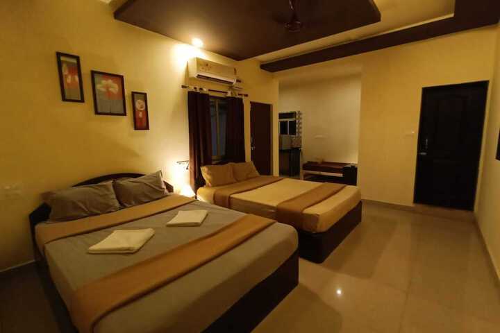 Room 15 of 144
