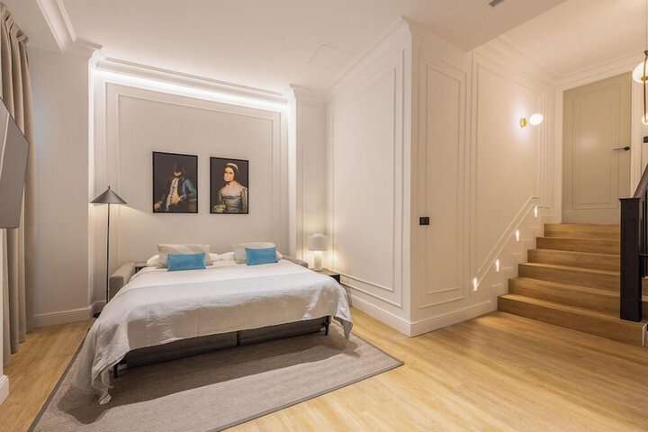 Room 14 of 21