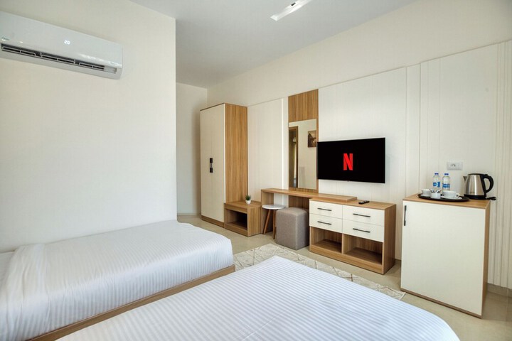 Room 34 of 111