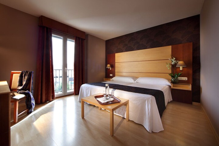 Room 7 of 30
