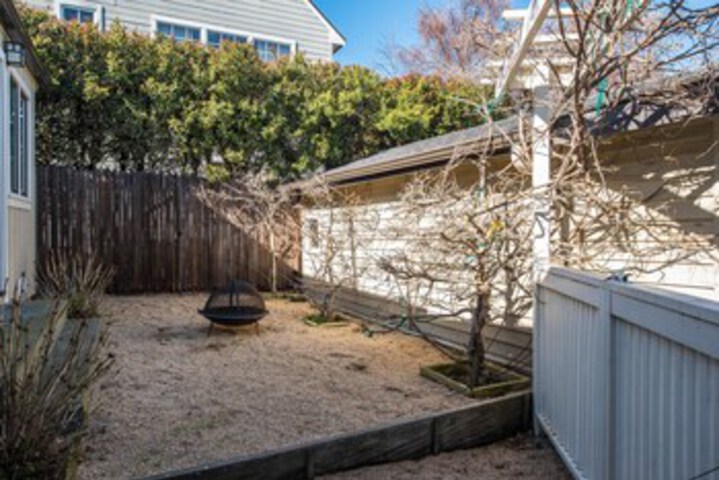 Property Grounds 20 of 31