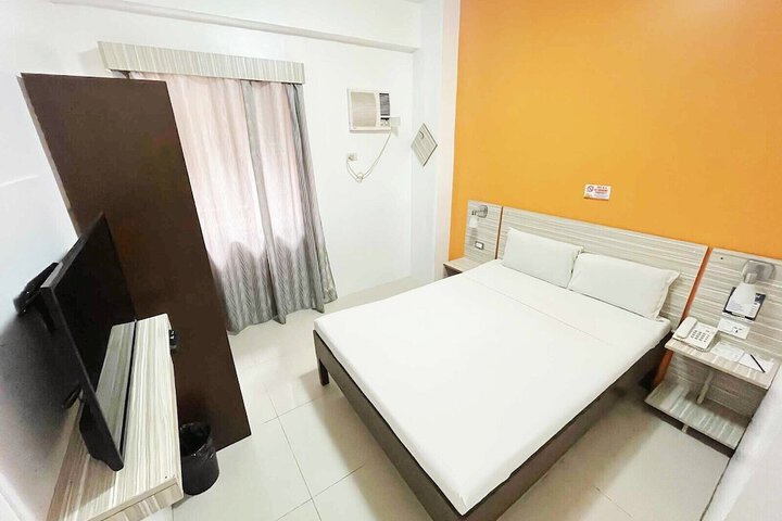 Room 12 of 39