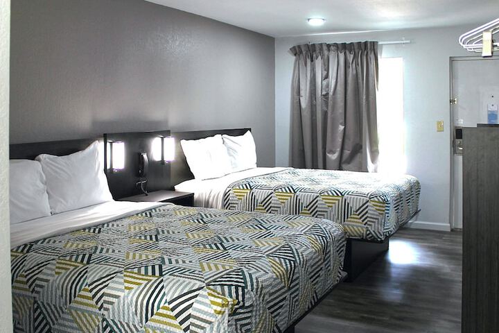 Room 16 of 24