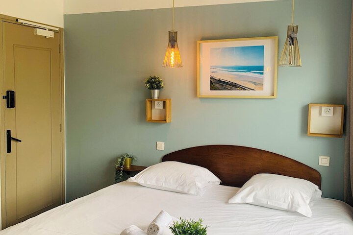 Room 17 of 35