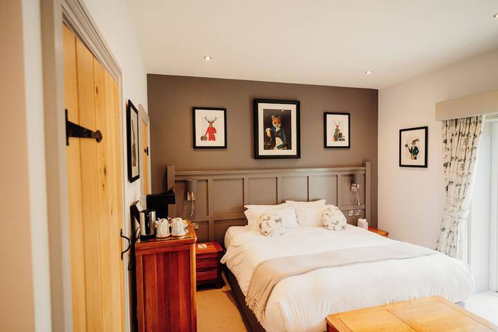 Room 9 of 34