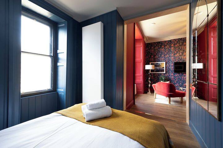 Room 32 of 55