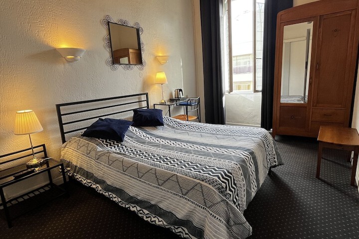 Room 18 of 36