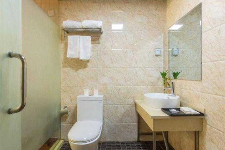 Qingzhou Hefeng Hot Spring Hotel