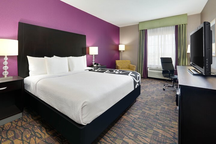 Room 3 of 16