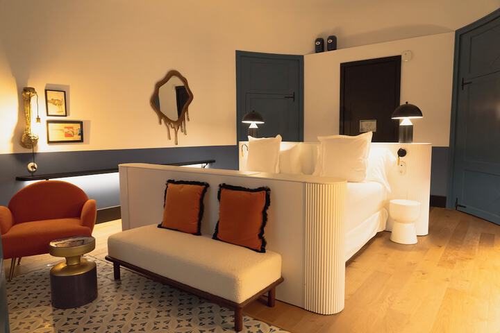 Room 18 of 54