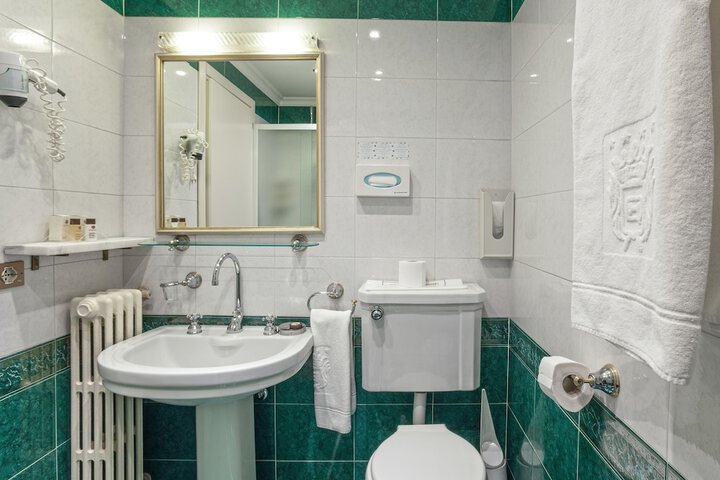 Bath Interior