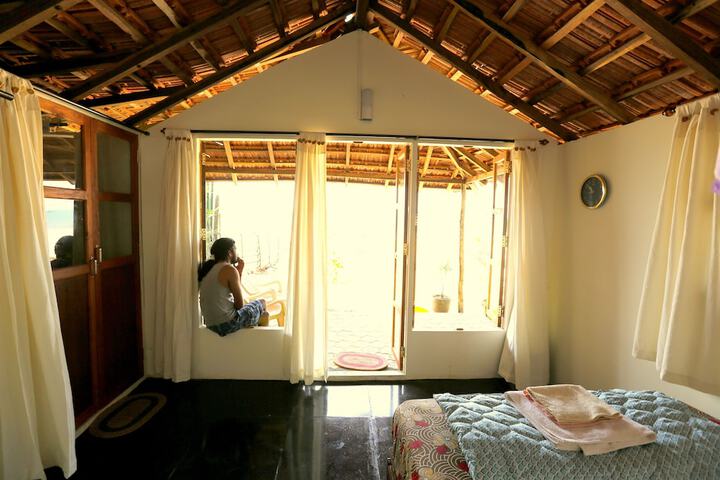 Room 11 of 23