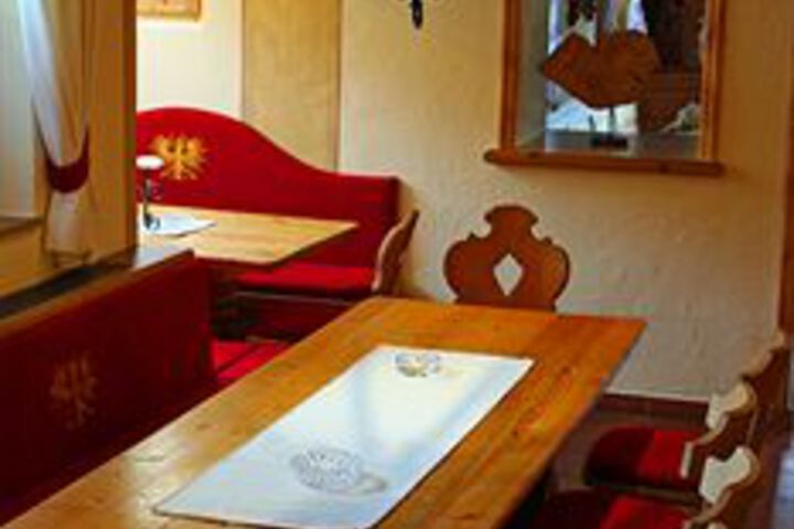 Dining 74 of 115