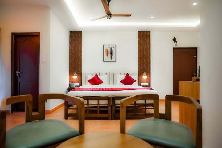 Room 4 of 24
