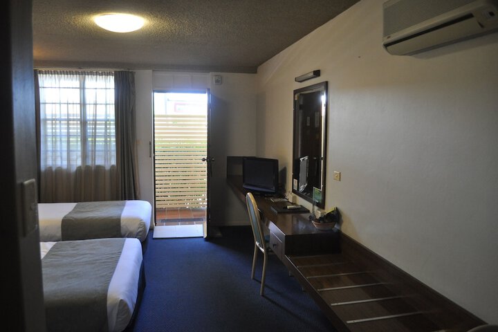 Room 28 of 41