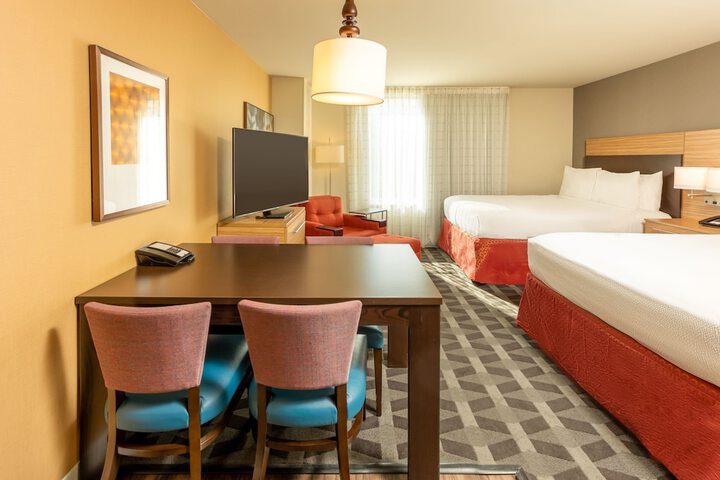 Room 12 of 84
