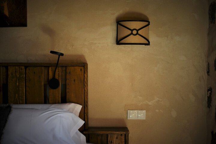 Room 10 of 40