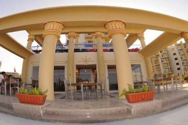 Hotel Entry