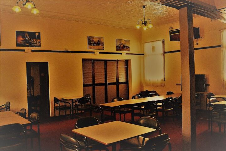 Dining 5 of 7