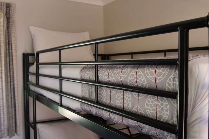 Room 10 of 122