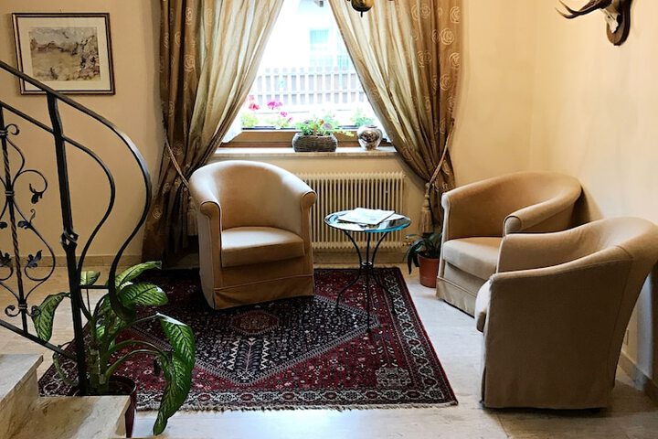 Guest Lobby