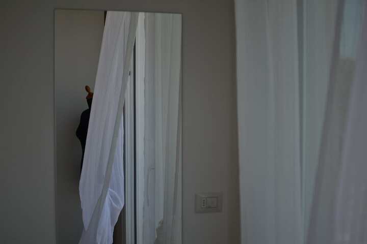 Room 33 of 159