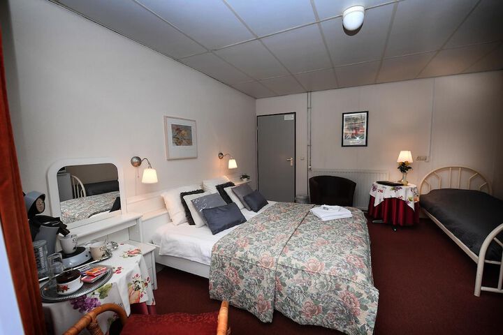 Room 19 of 46
